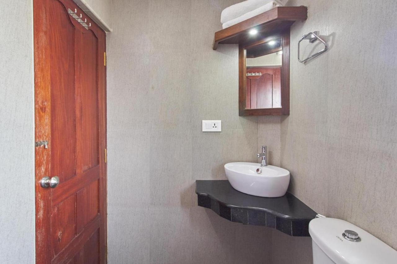 Hotel Mart View Kochi Екстериор снимка