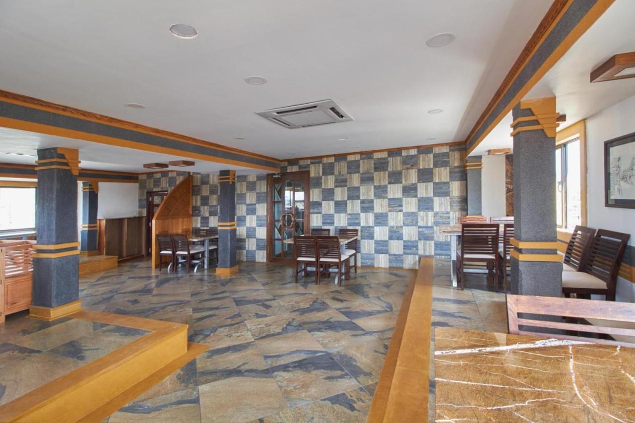 Hotel Mart View Kochi Екстериор снимка
