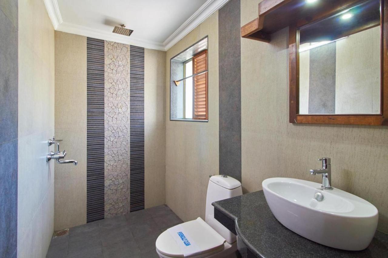 Hotel Mart View Kochi Екстериор снимка