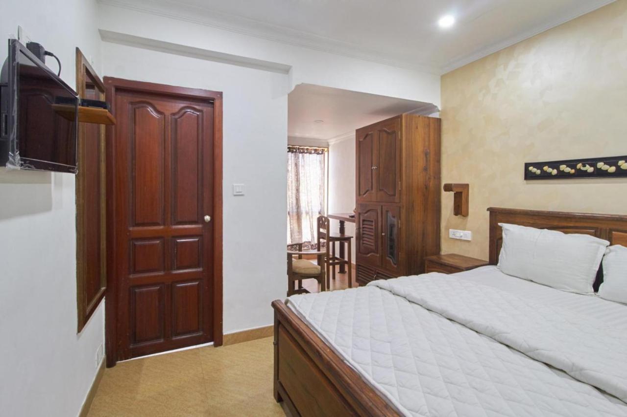 Hotel Mart View Kochi Екстериор снимка