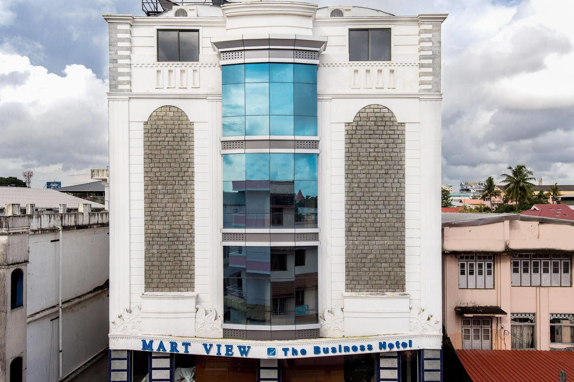 Hotel Mart View Kochi Екстериор снимка