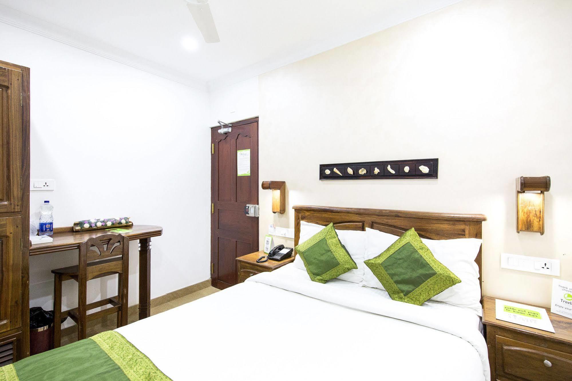 Hotel Mart View Kochi Екстериор снимка