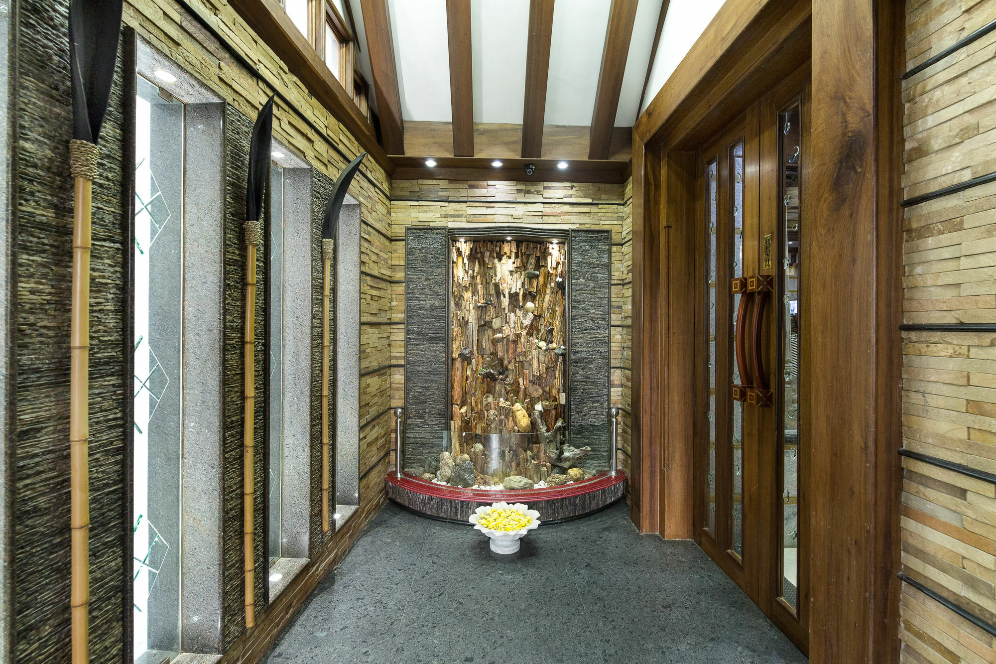 Hotel Mart View Kochi Екстериор снимка